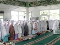 Jalin Silaturahmi, Dharma Wanita Gelar Shalat Tasbih Berjamaah
