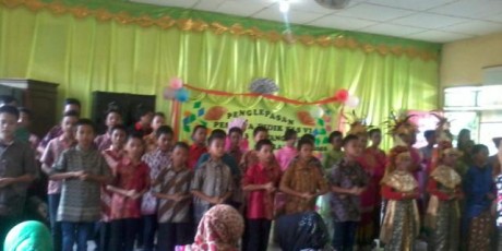 SD Negeri 3 Lawang Kidul Lepas Siswa/i Kelas VI Dengan Khidmat