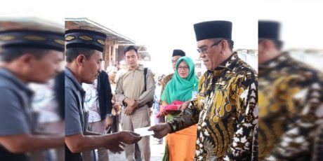 Bupati Muara Enim Sumbangkan Gaji Pertamanya Kepada Korban Kebakaran