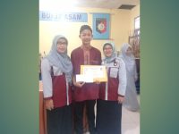 Raih Nilai Tertinggi UNBK, Siswa SMK BA Diganjar Penghargaan