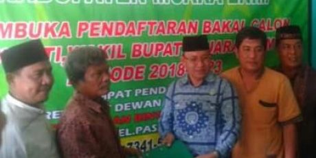 Maju di Pilkada Muara Enim, Juarsah Kembalikan Berkas ke PBB