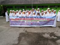 Santri/ Santriwati TPA Desa Tanjung Raja Ikuti Wisuda Iqro dan Khatam Quran