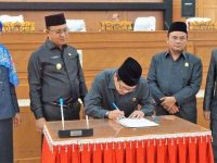 Raperda APBD P Tahun 2019 Diterima dan Disetujui DPRD Muara Enim