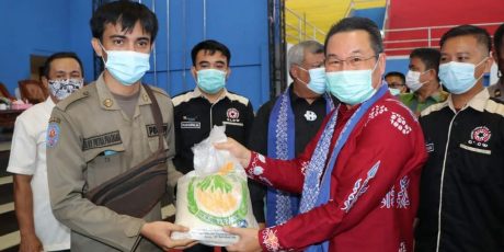 Vaksinasi Masal Tahap 2 di GOR Pancasila Muara Enim Berjalan Sukses