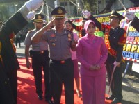 Tradisi Pedang Pora Sambut Kedatangan Kapolres Muara Enim Baru