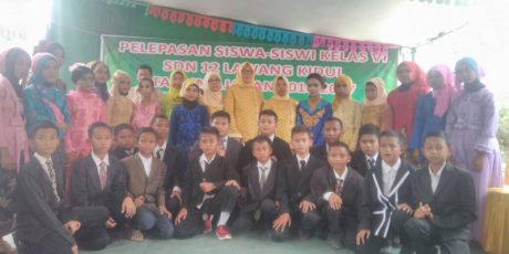 Pelepasan Siswa/ I Kelas VI SD Negeri 12 Lawang Kidul Berlangsung Meriah