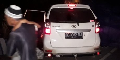 Avanza VS Truk Adu Kambing, Dua Penumpang Tewas
