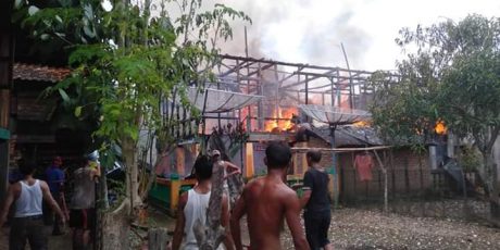 Diduga Konsleting Listrik, Tiga Rumah di Desa Muara Gula Lama Ludes Terbakar