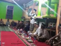 Peringati Isra Miraj, Warga Desa Kepur Padati Masjid Darusaalam