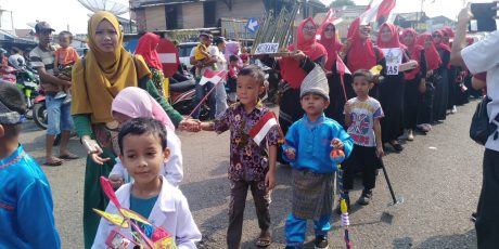 Semarakan HUT RI Ke-74, PTBA Bersama Pemerintah Kecamatan Lawang Kidul Gelar Karnaval Budaya Pelajar PAUD/ TK