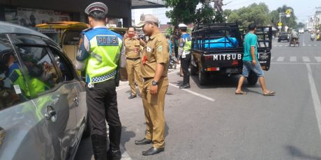 Satlantas Polres Muara Enim bersama Dispenda dan Jasa Raharja Gelar Razia Pajak Kendaraan