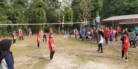 Meriahkan TMMD Ke-106, Warga Desa Beringin Gelar Turnamen Volly Ball