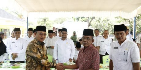 Plt Bupati Muara Enim Ngantor di Kecamatan Gelumbang