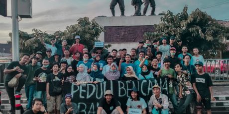 Sanak Sunset Road Muara Enim Peduli Korban Banjir di Lahat