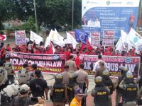 Tolak RUU Cilaka, Ratusan Buruh di Muara Enim Gelar Aksi Unjuk Rasa
