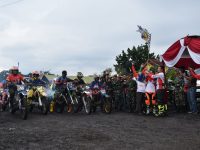 Ratusan Raider Jelajahi Alam Desa Darmo