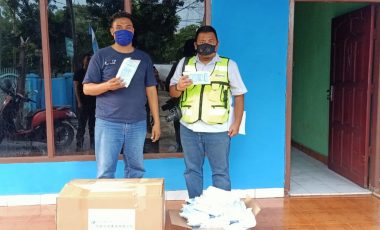 Peduli Keselamatan Wartawan, PT HBAP Sumbang Masker pada PWI Muara Enim