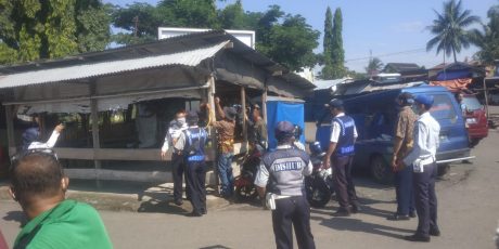 Bakal Dijadikan RTH, Lapak Pedagang di Pasar Baru Tanjung Enim Dibongkar