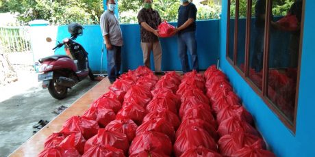 PTBA Bantu Wartawan di Muara Enim Paket Sembako