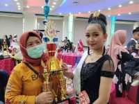 Ikuti Audisi Model, Gadis Cantik Asal Desa Karang Raja Muara Enim Melaju Ke Tingkat Nasional