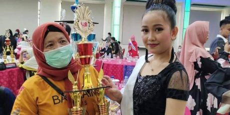 Ikuti Audisi Model, Gadis Cantik Asal Desa Karang Raja Muara Enim Melaju Ke Tingkat Nasional
