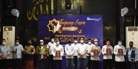 Gelar Kegiatan Tanjung Enim Berzikir, PTBA Salurkan Alquran, Iqro dan Mukenah