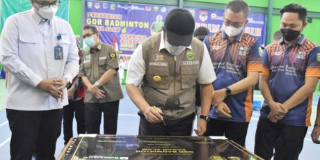 PTBA Bangun GOR Badminton di Pagar Alam