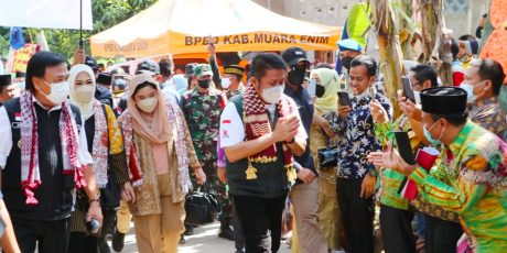 Hadiri Sedekah Dusun, Gubernur Sumsel Didampingi Pj Bupati Muara Enim Sosialisasikan Sumsel Mandiri Pangan