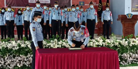 Kakanwil Kemenkumham Saksikan Penanda Tanganan Zona Integritas 