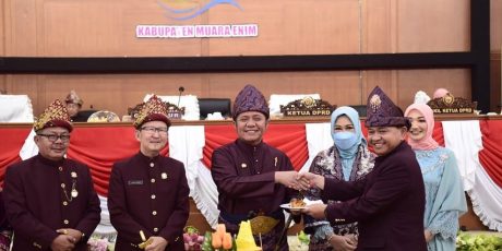 Gubernur Sumsel Didampingi Pj Bupati Hadiri Puncak Peringatan HUT Kabupaten Muara Enim ke-76