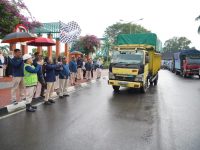 Bukit Asam Bagikan 10.000 Paket Sembako di Muara Enim dan Lahat