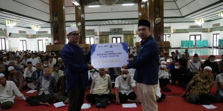 PTBA Salurkan Bantuan untuk 105 Masjid dan 106 Musholah