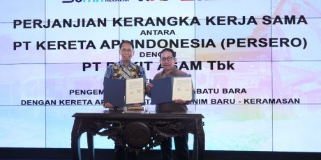 Tingkatkan Sinergisitas, KAI dan PTBA Tanda Tangani Perjanjian Angkutan Batubara