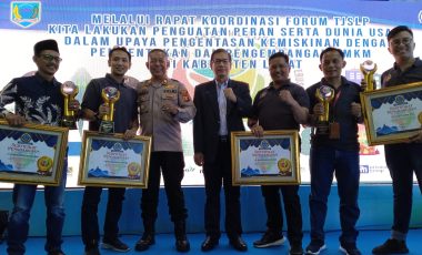 Bukit Asam Raih Gelar Perusahaan Terbaik di Ajang Serelo CSR Award