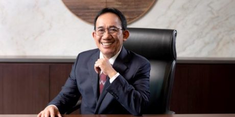 Dirut Bukit Asam (PTBA) Arsal Ismail Raih Penghargaan Industry Marketing Champion Sumsel