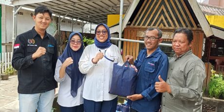 PTBA Berbagi di Usia Ke-45, PWI Muara Enim Terima Paket Sembako Ramadan