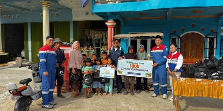 Ramadan Penuh Kepedulian, PGE Lumut Balai Berbagi 1.000 Takjil untuk Masyarakat