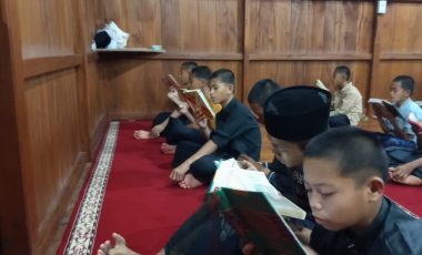 Ingin Anak Jadi Hafidz, Berakhlak dan Bisa 3 Bahasa? Ini Pondoknya