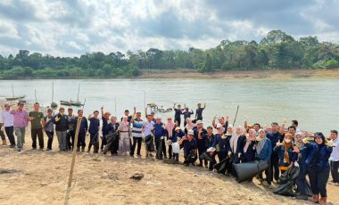 PT TeL Gandeng Pemerintah dan Warga Bersihkan Sungai Lematang, Wujud Nyata Komitmen Jaga Lingkungan