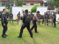 35 Anggota Dalmas Polres Muara Enim Dilatih Hadapi Pendemo Anarkis