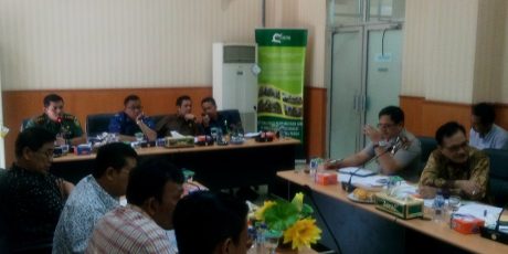 Permasalahan Tak Kunjungi Selesai, Bupati Ancam Cabut Izin HGU PT R6B