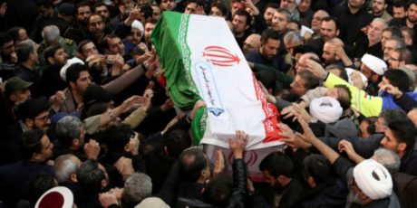 Tembakkan Rudal, Skenario Balas Dendam Terlemah Iran ke AS