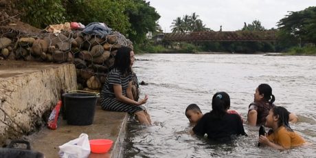 Berkat PTBA, Kini Warga Tak Khawatir Lagi Longsor dan Bisa Berselfi Ria