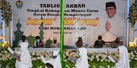 Plh Bupati Ajak Masyarakat Muara Enim Bangkit dan Optimis Melalui Semangat Isra Miraj