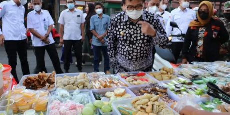 Pj Bupati Muara Enim dan Istri Kunjungi Wisata Kuliner Tanjung Enim