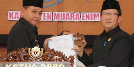 Pj Bupati Sampaikan Penjelasan Nota Keuangan dan Jawaban Atas Pemandangan Fraksi-fraksi Terhadap Raperda APBD 2023