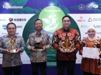 Jalankan CSR Inovatif, PTBA Borong 3 Penghargaan TOP CSR Awards