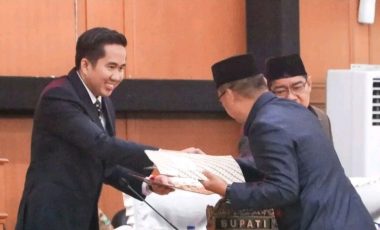 Plt Bupati Muara Enim Sampaikan Penjelasan Raperda Pertanggungjawaban Pelaksanaan APBD 2022