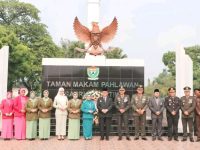 Peringati Hari Pahlawan ke-78, Pj. Bupati Muara Enim Pimpin Upacara dan Ziarah Nasional