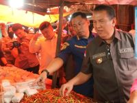 Pj. Bupati Muara Enim Pastikan Stabilitas Harga dan Stok Bahan Pokok Tersedia Jelang Nataru